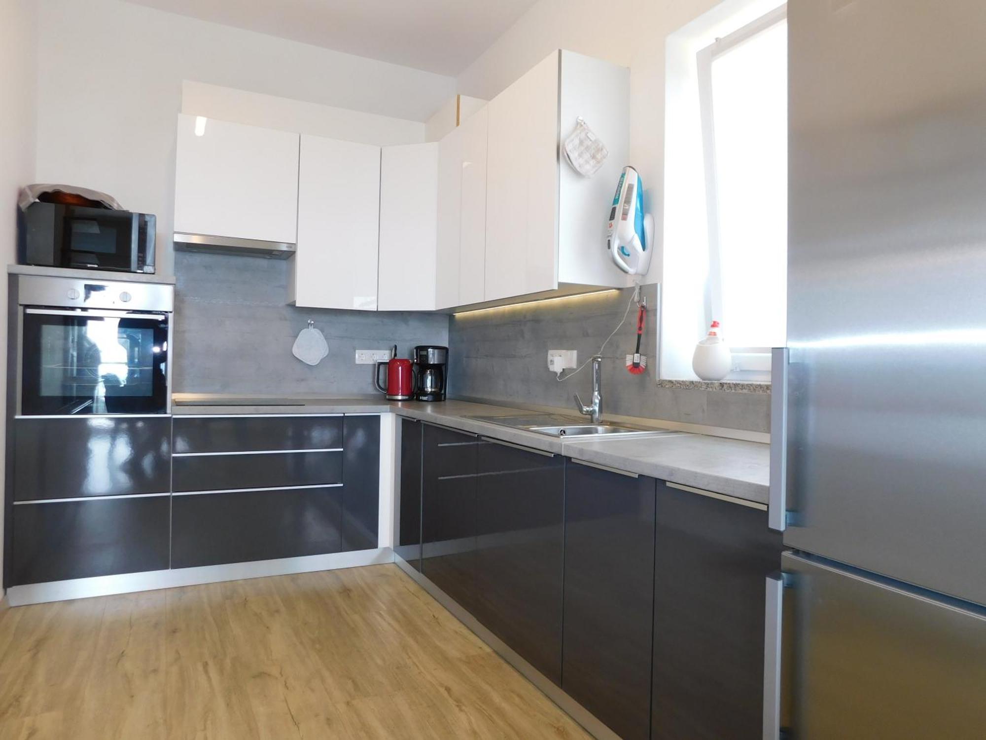 Apartment Yellow House Grabrovec