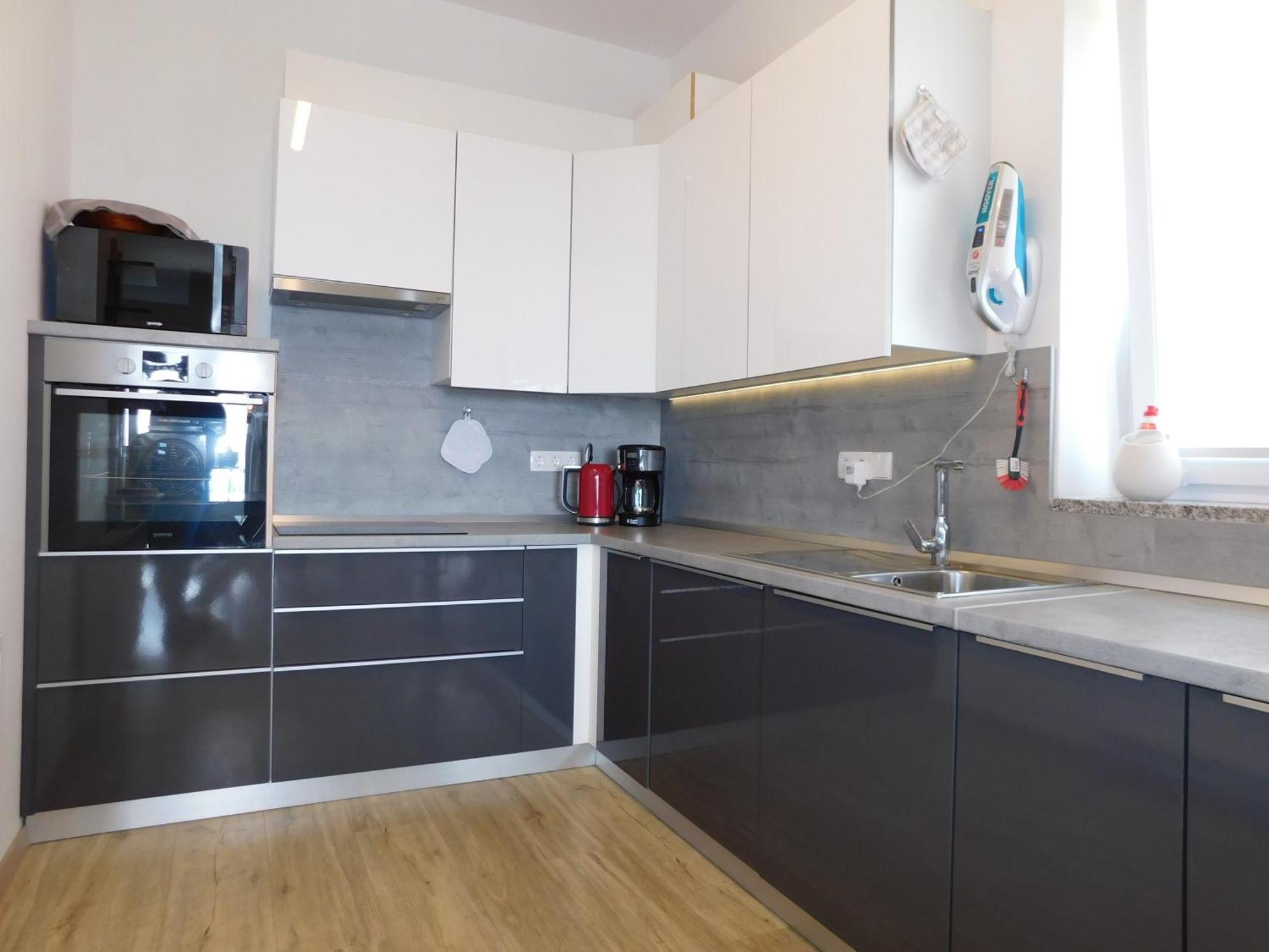 Apartment Yellow House Grabrovec *