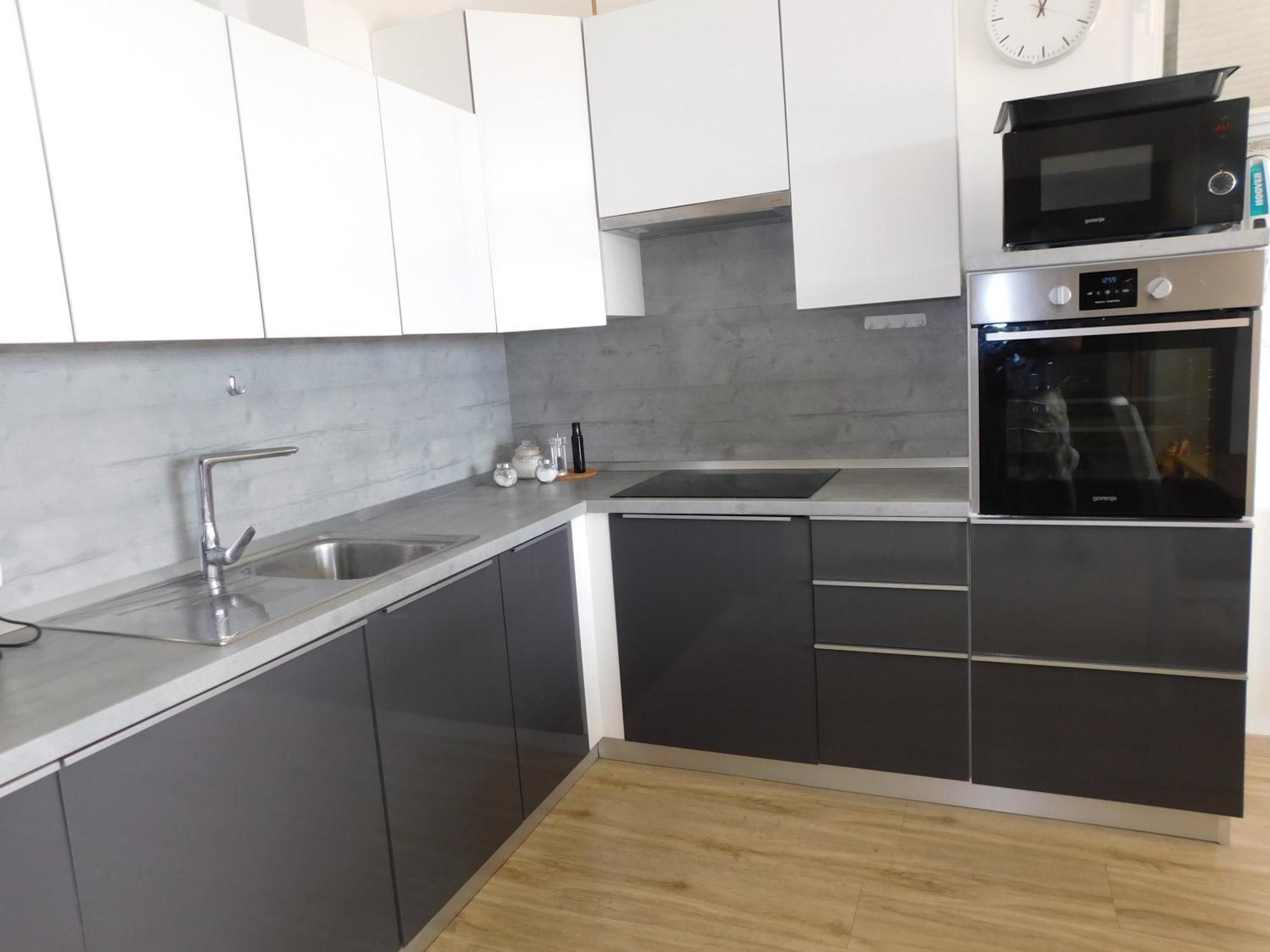 Yellow House Grabrovec Apartment Metlika