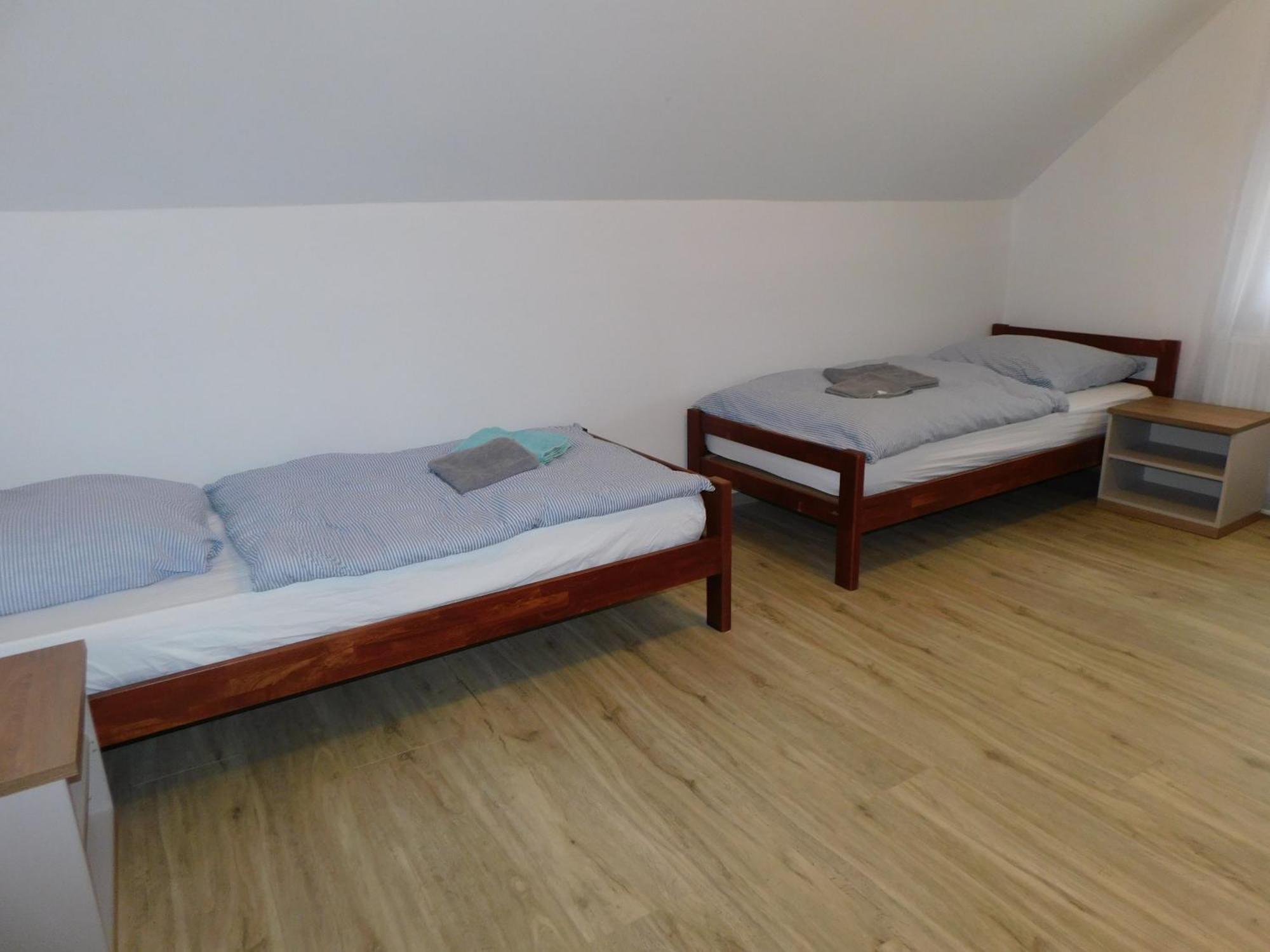Yellow House Grabrovec Apartment Metlika